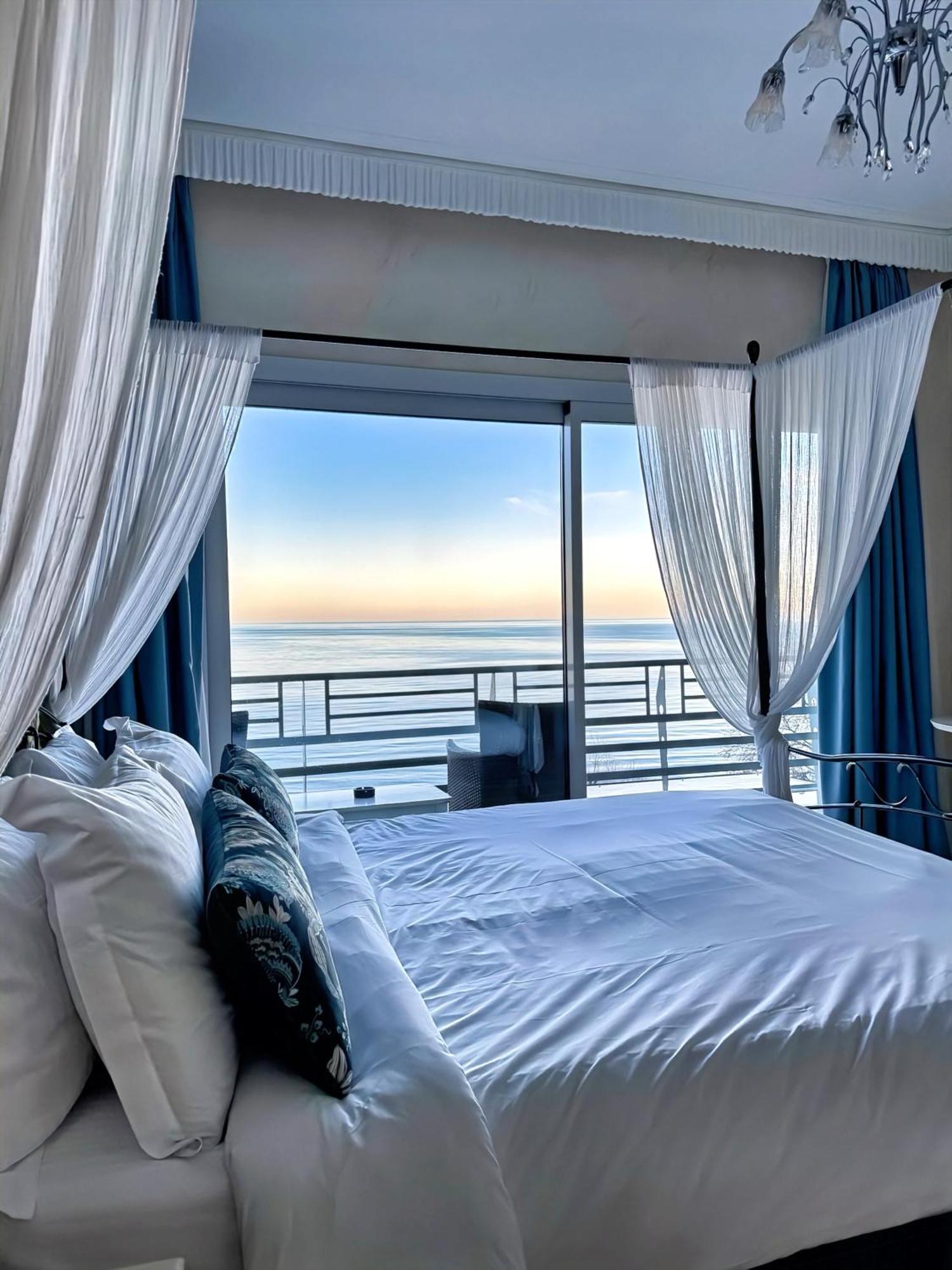 Panorama Suites & Spa - Adults Only Stomion  Room photo