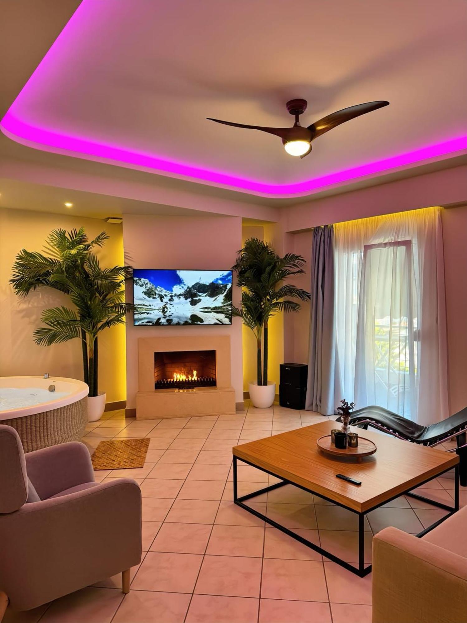 Panorama Suites & Spa - Adults Only Stomion  Room photo