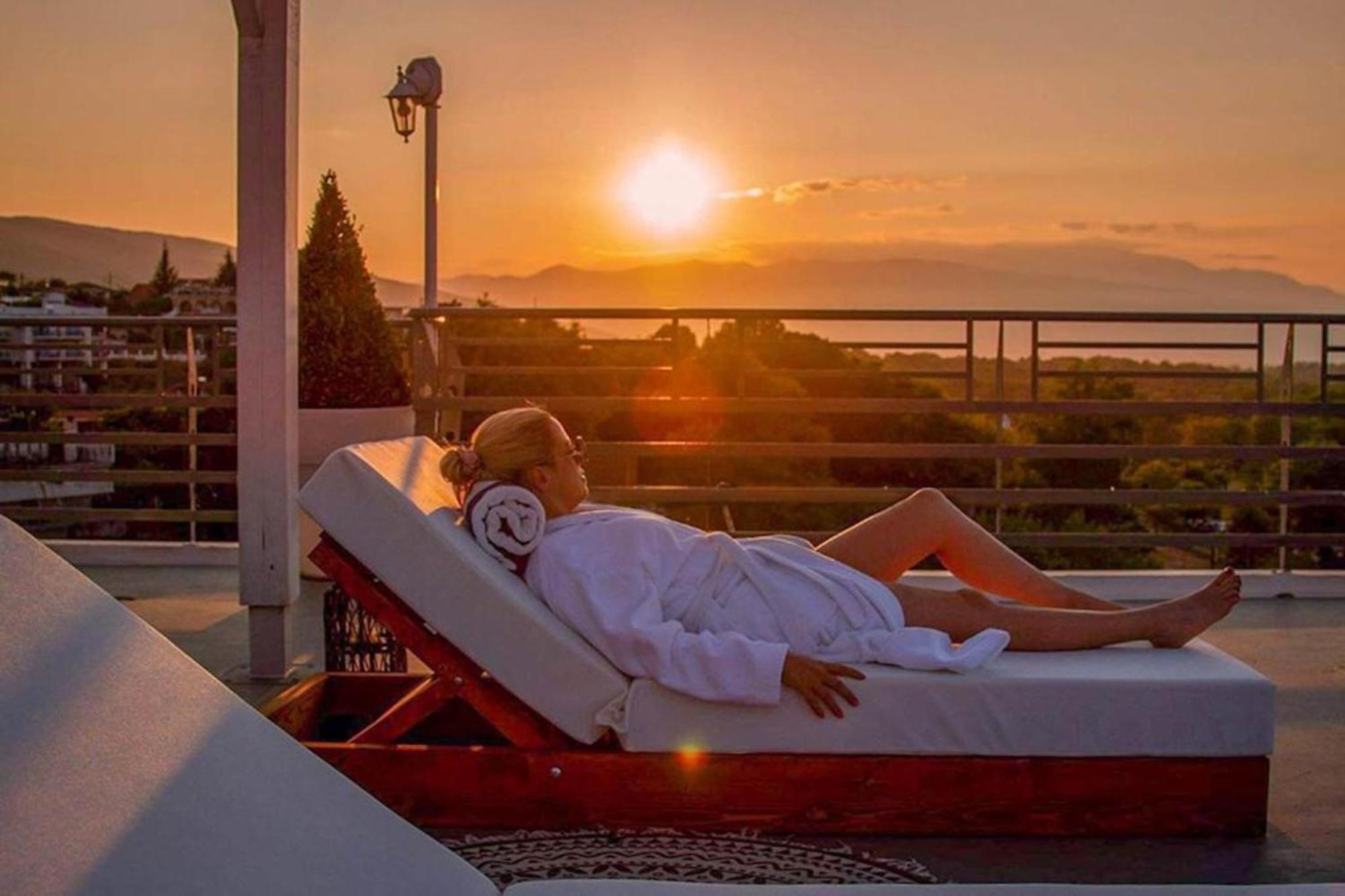 Panorama Suites & Spa - Adults Only Stomion  Room photo